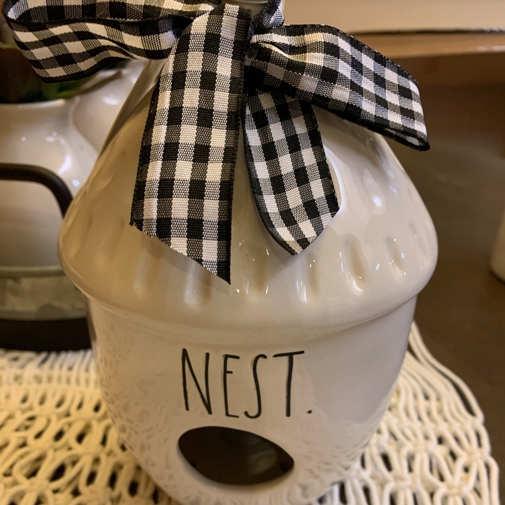 Rae Dunn Nest Tiki Birdhouse